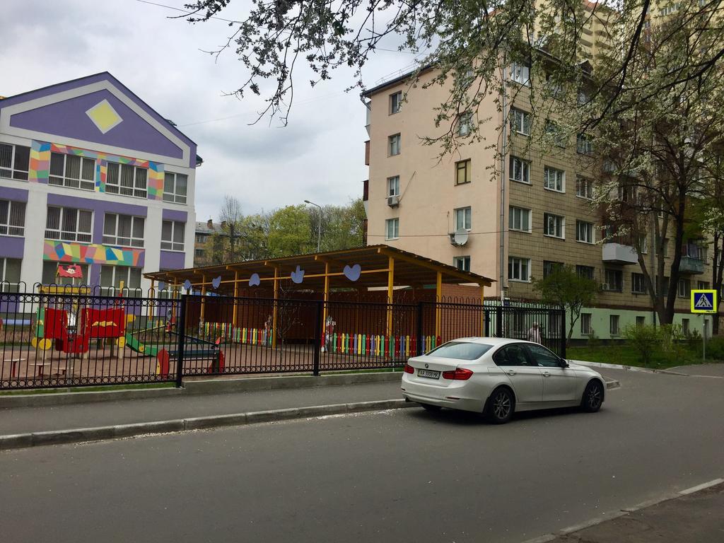 Westend Hostel Kiev Esterno foto