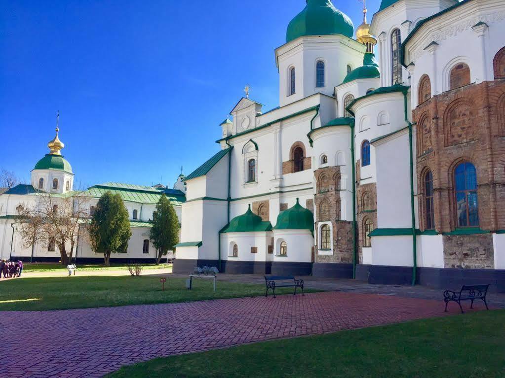Westend Hostel Kiev Esterno foto